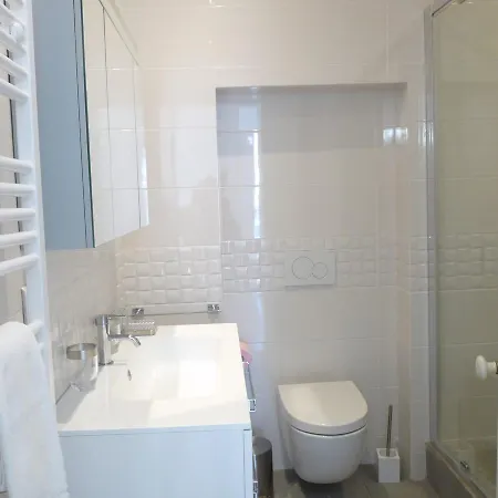 Two Bedrooms In The Center Of Cannes, 500 Meters From The Palais Des Festival And The Croisette - 1934 *