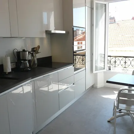 Two Bedrooms In The Center Of Cannes, 500 Meters From The Palais Des Festival And The Croisette - 1934